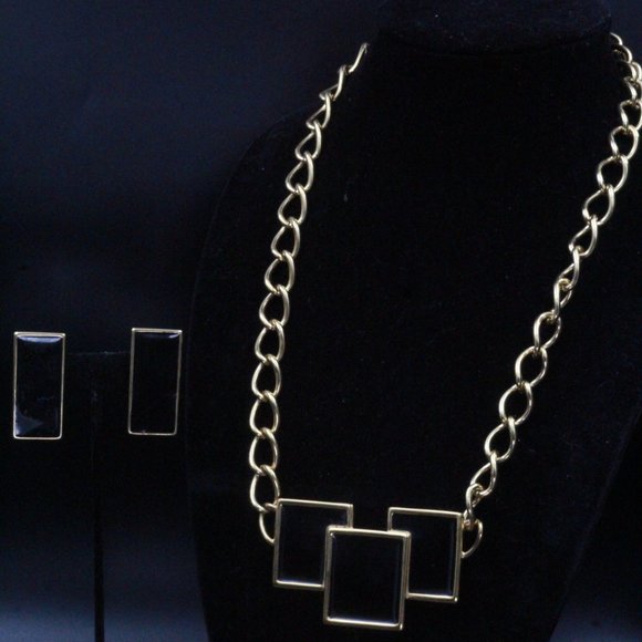 Monet Signed Designer Black Enamel Modernist Rectangular Necklace Set - Picture 7 of 11